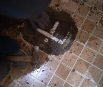 平塘卫生间漏水维修公司为您分享下卫生间渗水如何处理及注意事项